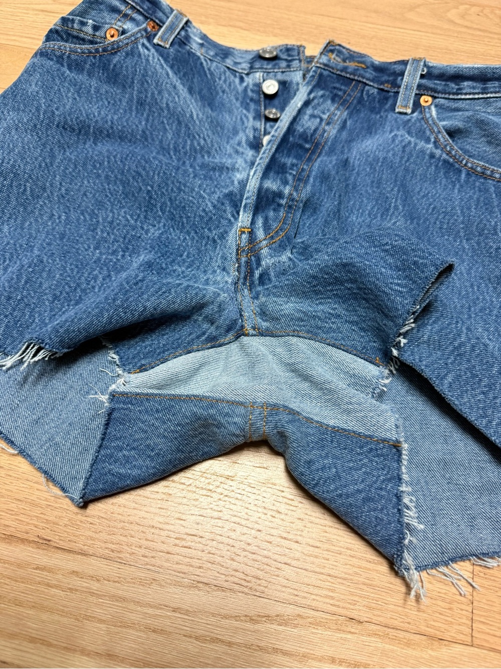 Re/Done Levi Denim Button-Fly Cutoff Shorts - Picture 3 of 4